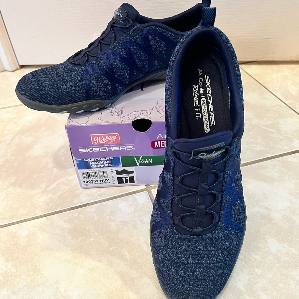Skechers Breathe-Easy Infi-Knity shoes with air-cooled memory foam